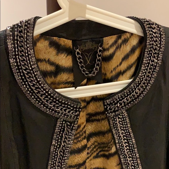 Leather jacket with chain collar - Picture 2 of 6